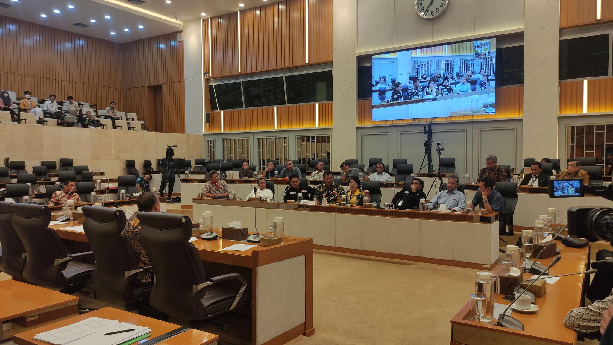 Respons Keluhan Peternak Unggas, Komisi IV DPR Desak Data Kementan Dibuka