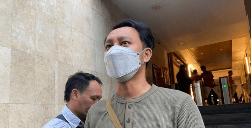 Pemeran Pria Film Porno 'Tandeman' Virly Virginia Dicecar 30 Pertanyaan oleh Penyidik