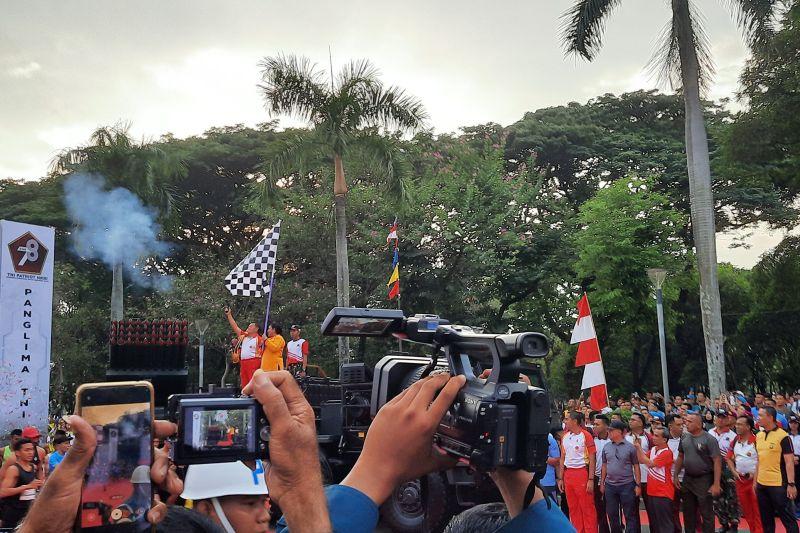 Jelang HUT ke-78 TNI, Laksmana Yudo Lepas 10 Ribu Peserta Lari di Monas