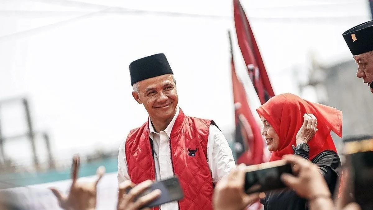 Ganjar Tepis Isu Buat 2 SKCK Jelang Pemilu: Saya Belum Ngurus!