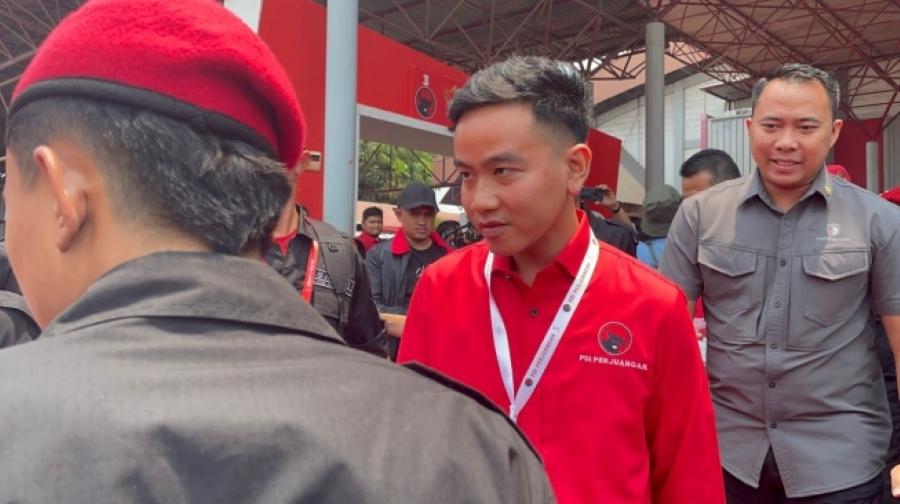 Gibran Tunggu Kiriman 'Kode' Megawati di Rakernas IV PDIP