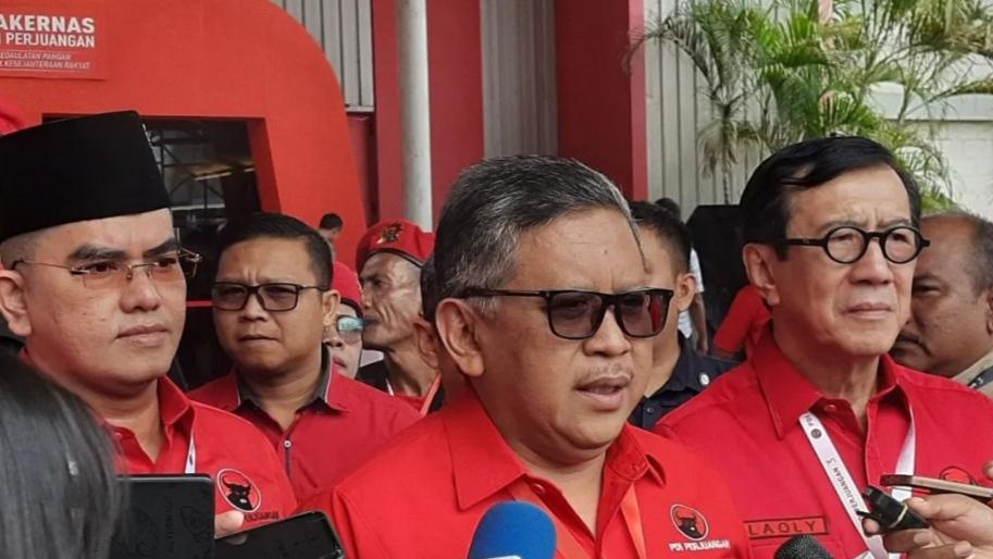 Hasto Minta Anies 'Refleksi' Diri Terkait PSN yang Disebut Titipan: Maknanya Dalam