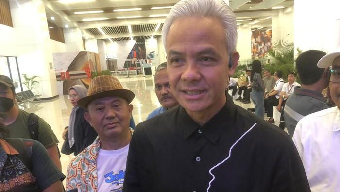 Ganjar Pranowo Naik Whoosh Gratisan ke Bandung