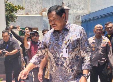 Pemprov Jateng bakal Gunakan 'Water Bombing' Usai Kebakaran Gunung Lawu Meluas