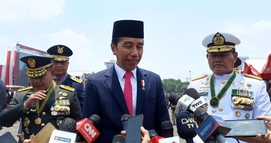 Jokowi Tekankan TNI Wajib Pakai Alutsista Dalam Negeri