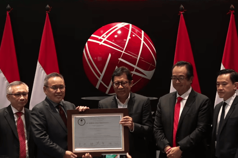 Resmi Melantai di Bursa, Saham Barito Renewables Energy Tembus Langit