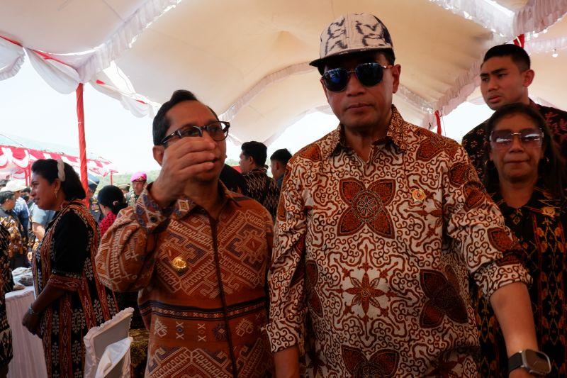 Harga Tiket Pesawat di NTT Selangit, Begini Respons Menteri Budi