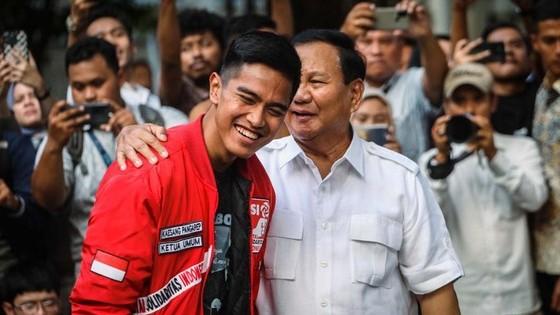 Prabowo Bikin Syarat Mesti Nyanyi Kalau Mau ke Hambalang, Kaesang Tunjuk Giring Eks Nidji