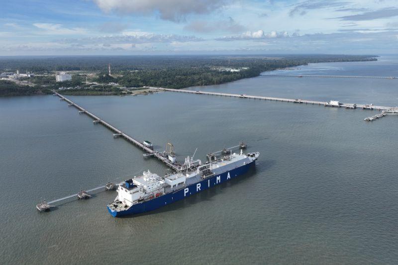Debut Operasi Komersial, Kargo LNG Kilang Tangguh Train 3 Dikirim ke PLN