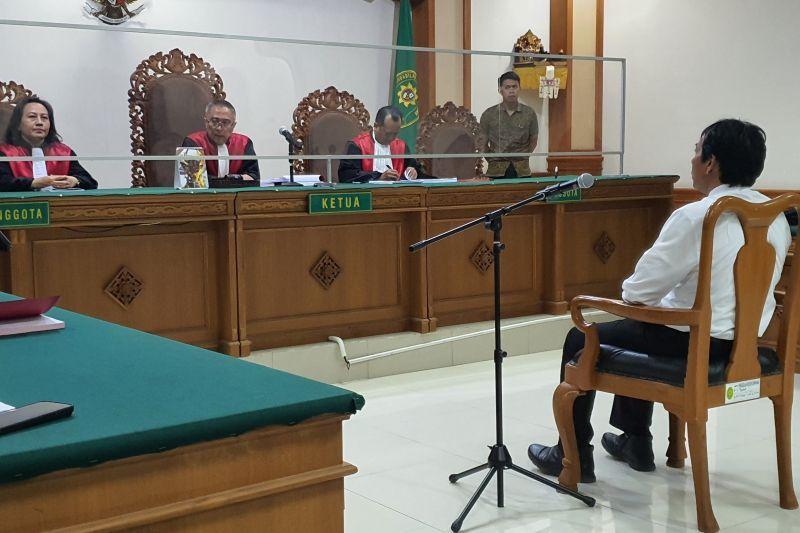 Sidang Kasus Dugaan Korupsi Rektor Udayana Ditunda Pekan Depan