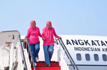 Iriana Jokowi Ajak Istri Para Menteri Demo Gerakan Cuci Tangan Pakai Sabun di Surabaya