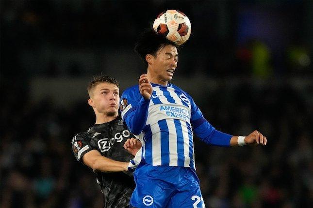 Brighton Taklukkan Ajax Amsterdam 2-0