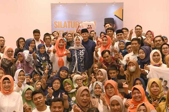 Ajak Relawannya Dukung Ganjar-Mahfud, Sandiaga Janjikan Ini..