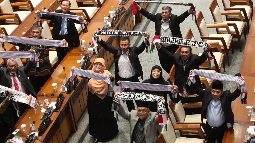 Potret DPR Gelar Aksi Dukung Rakyat Palestina