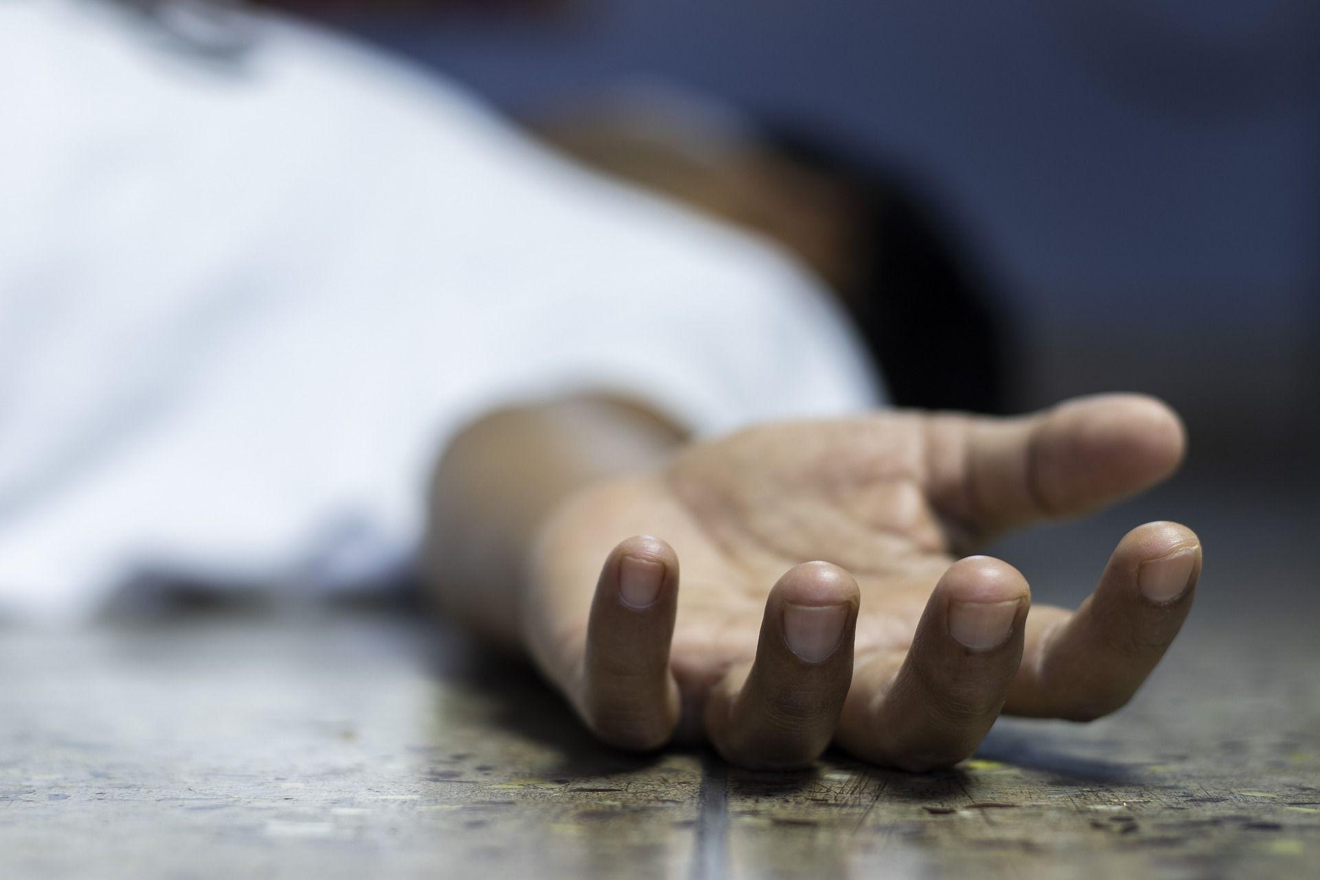 Kenapa Si Ibu Ditemukan Lemas di TKP Mayat Bapak-Bayi Membusuk di Koja?