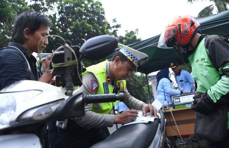 57 Kendaraan Kena Tilang Uji Emisi Hari Pertama di Jakarta