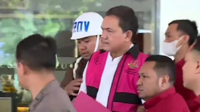BREAKING NEWS: Kejagung Tahan Achsanul Qosasi gegara Terlibat Kasus Korupsi BTS Kominfo