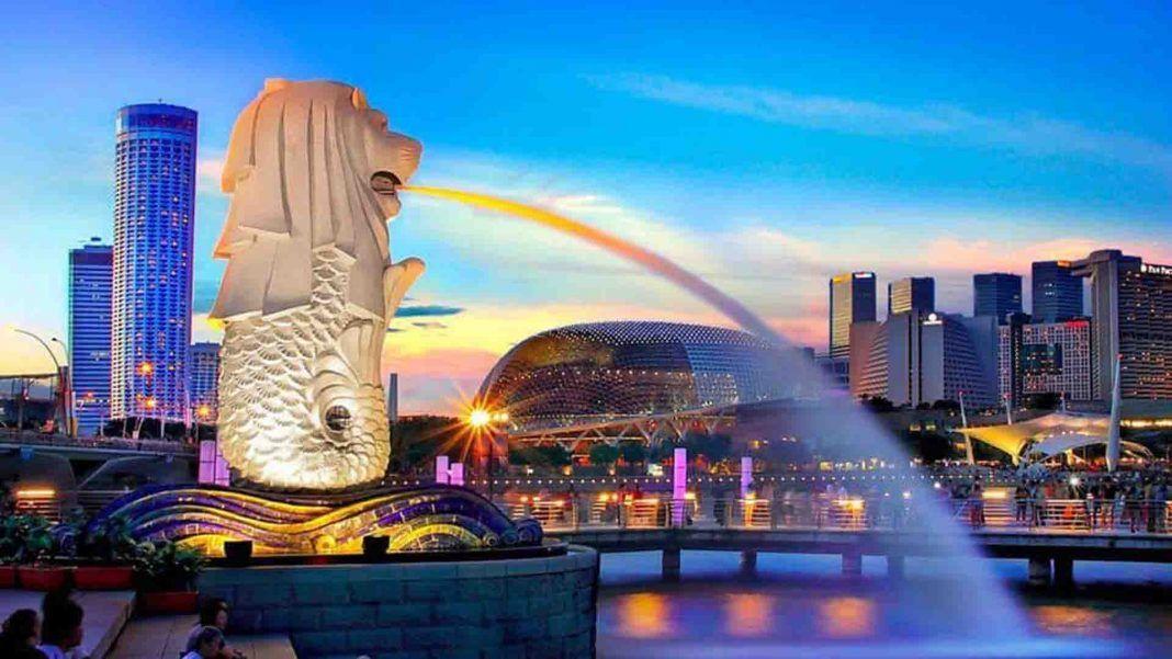 Pria WNI Berenang dari Malaysia ke Singapura Pakai Kantong Sampah, Tertangkap Lalu Dipenjara-Dicambuk