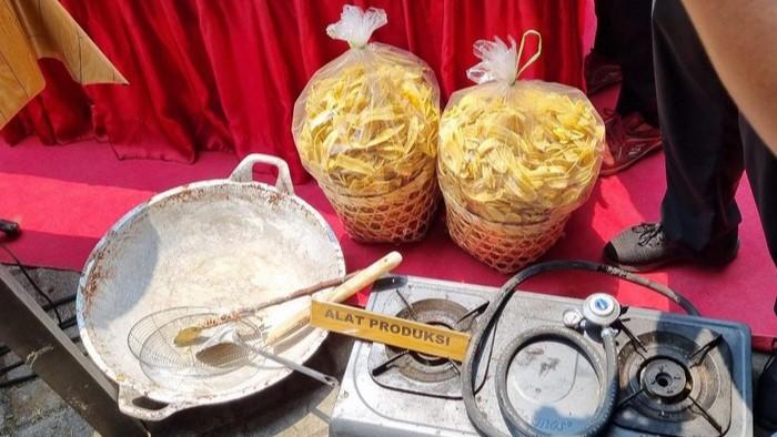 Keripik Pisang Bisa Bikin Nge-Fly? Produksinya Dicampur Narkoba!