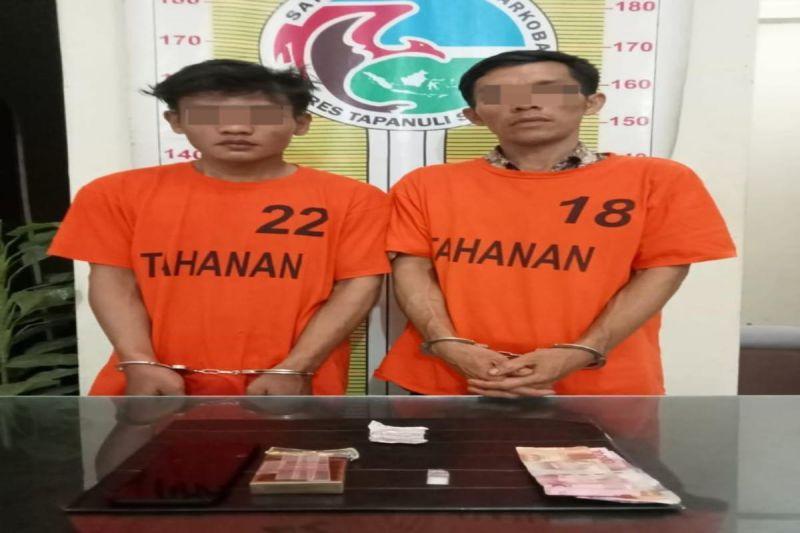 Polisi Tangkap 2 Pria saat Transasksi Sabu di Tapanuli Selatan