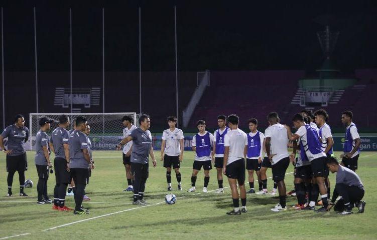 Adaptasi Waktu dan Cuaca, Timnas U-17 Gelar Latihan di Surabaya