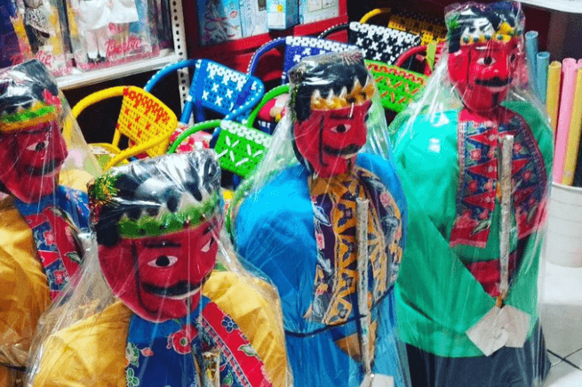 Tekuni Bisnis Miniatur Ondel-Ondel, Fitri Raup Omset Rp30 Juta per Bulan