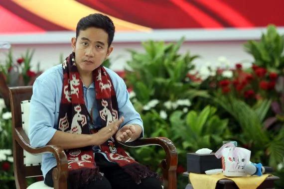 Akui Banyak Dapat Serangan Fitnah dan Hoaks, Gibran: Senyumin Aja