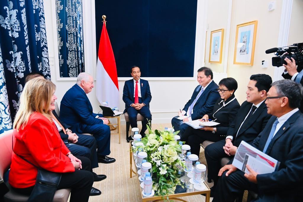Jauh-Jauh ke AS, Jokowi Perpanjang Izin dan Tambah Saham Freeport di Indonesia