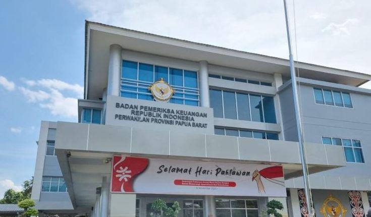 KPK Segel Ruangan Kepala BPK Papua Barat terkait Kasus Pj Bupati Sorong