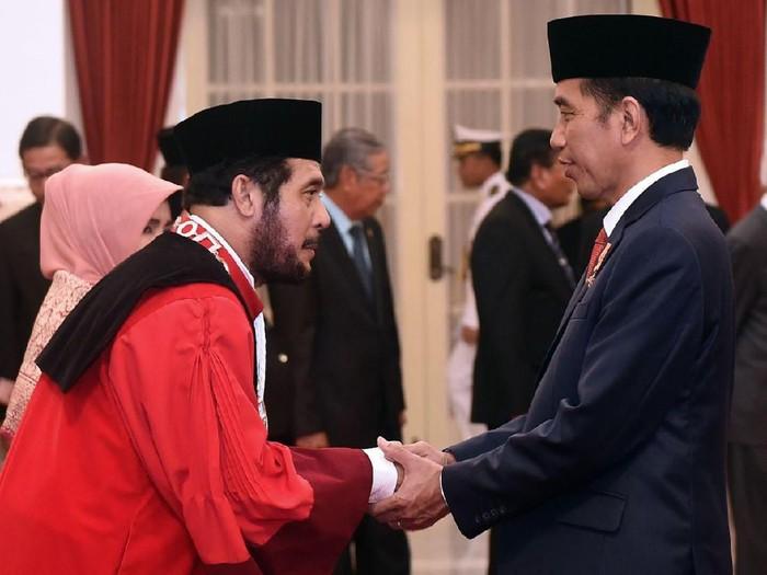 Jokowi Bangun Politik Dinasti, SMRC: 75% Masyarakat Tidak Suka