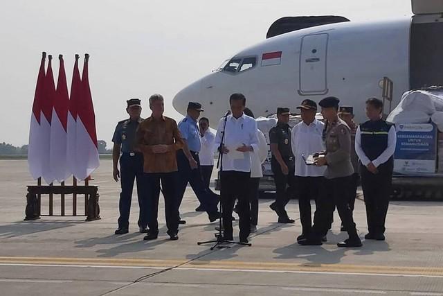 Presiden Jokowi Lepas Bantuan Kemanusiaan untuk Palestina Tahap Kedua di Lanud Halim