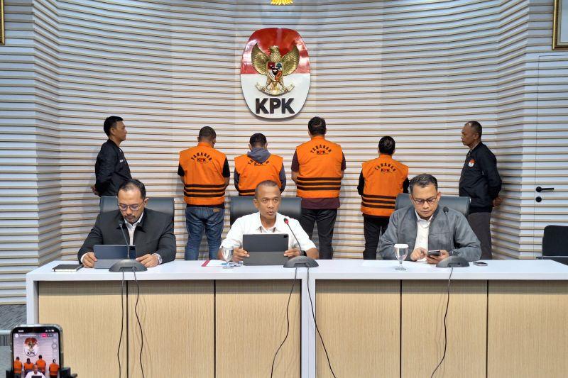 KPK Geledah Kantor Kejari Bondowoso, Ini yang Disita