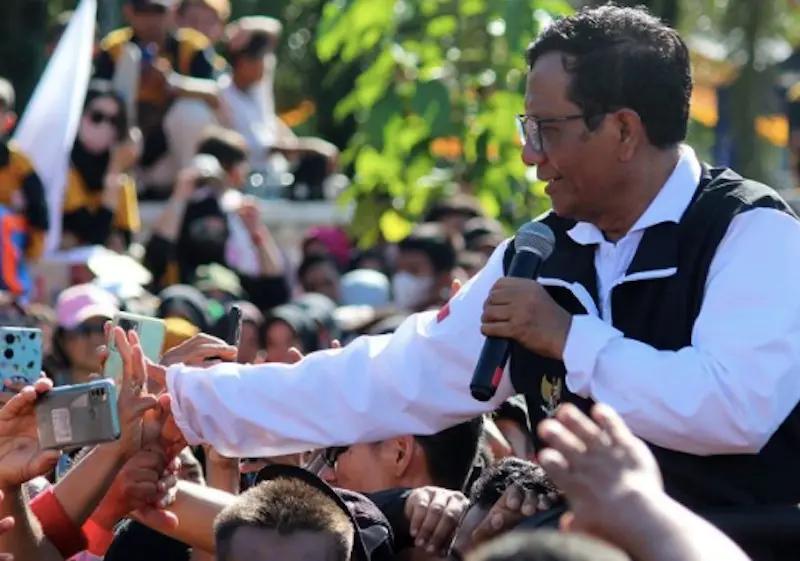 Kampanye Perdana, Mahfud Md Janji Sejahterakan Tenaga Pendidik Agama di Aceh