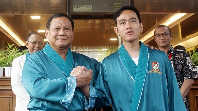 Hari Kedua Masih Belum Kampanye, Prabowo-Gibran Kompak Masih Ngurusin Negara
