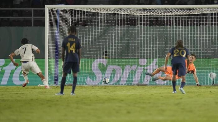 Penalti Brunner Bawa Jerman Unggul di Babak Pertama Final Piala Dunia U-17