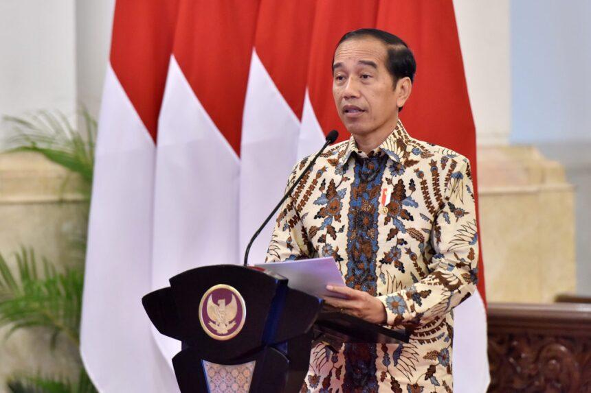 Isu Dugaan Cawe-Cawe Hukum, BEM KM UGM Sebut Jokowi Alumni Paling Memalukan!