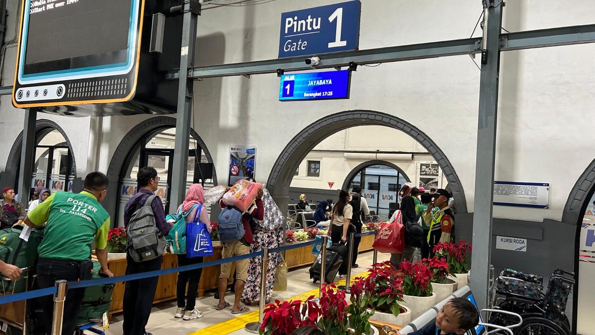 Periode Natal dan Tahun Baru, 230 Ribu Tiket Keret Api Jarak Jauh Telah Terjual