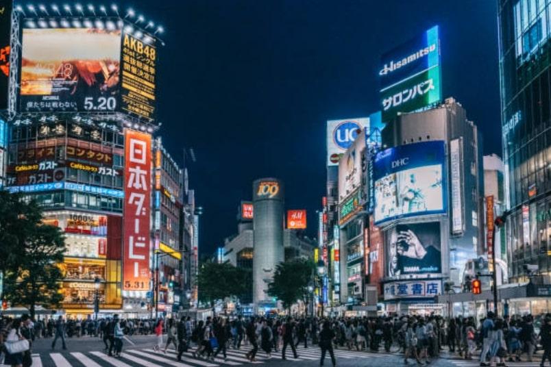 Pemerintah Jepang Larang Perayaan Tahun Baru dan Minum-minum di Shibuya