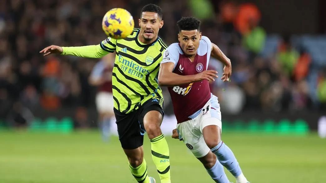 Aston Villa Pepet Arsenal di Klasemen Liga Inggris