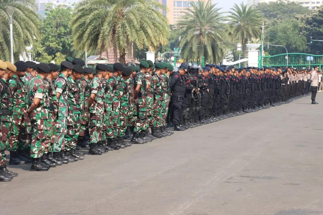 129.923 Personel Gabungan TNI-Polri Diterjunkan Jaga Nataru