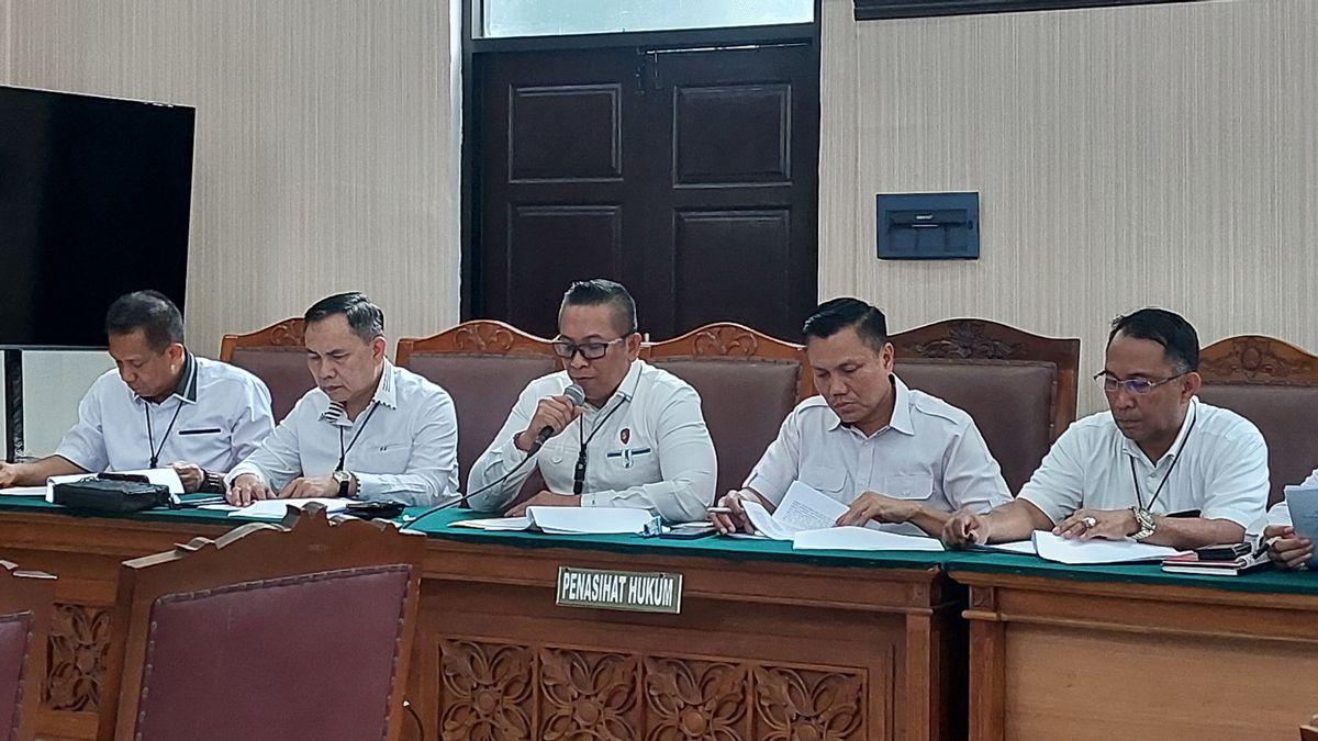 Polda Metro Jaya Serahkan Ratusan Barbuk Hadapi Praperadilan Firli Bahuri