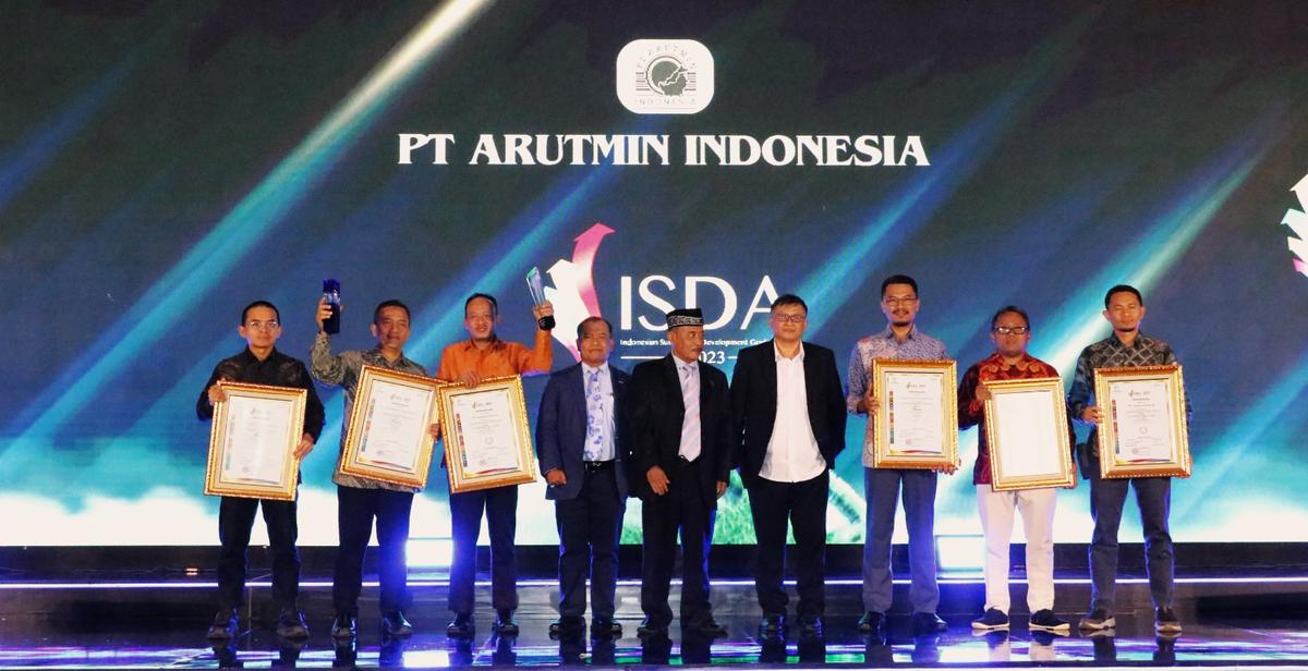 BUMI Borong 19 Penghargaan CSR dari Wakil Presiden dan CFCD
