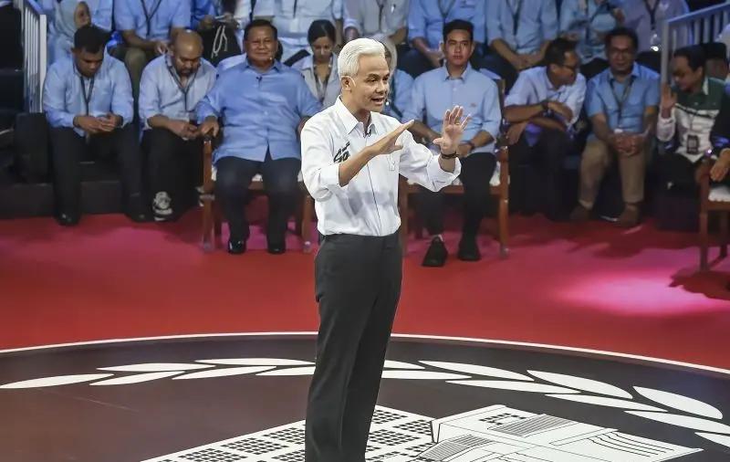 Debat Perdana Model Town Hall, Ganjar Manut KPU dan Minta Ruang Tanya Jawab Diperbanyak