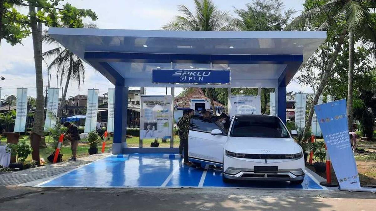 624 SPKLU di 411 Titik Strategis Siap Layani Pengguna Mobil Listrik pada Libur Nataru