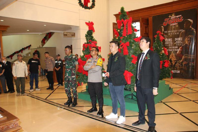 Jelang Natal, Polisi Cek Keamanan Gereja di Taman Sari Jakbar
