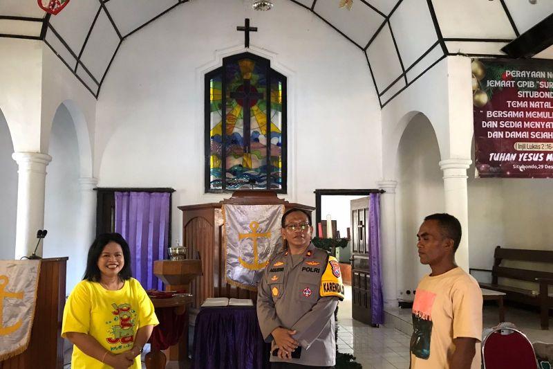 Jelang Natal, Polisi Siaga Amankan Gereja di Situbondo