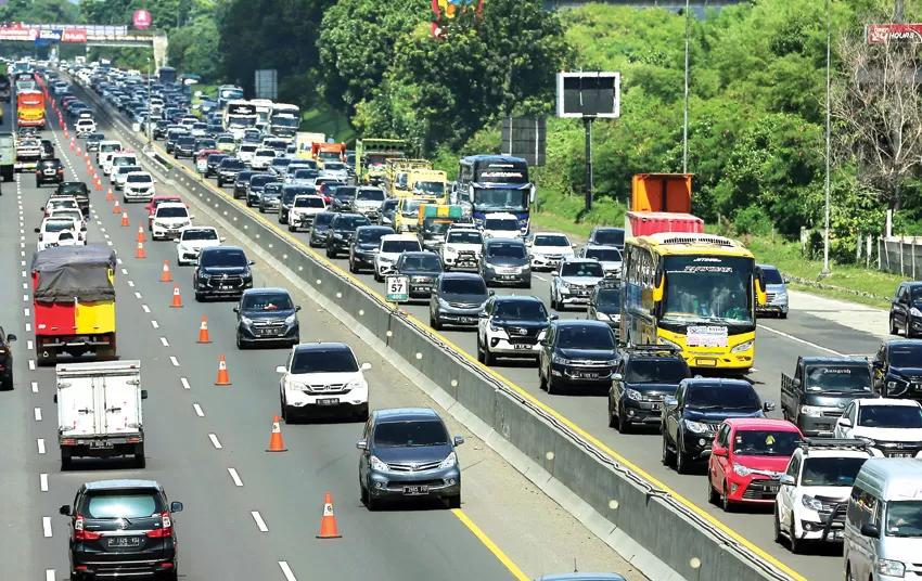 Antisipasi Kendaraan Membludak, Polri Perpanjang Contra Flow di Tol Japek