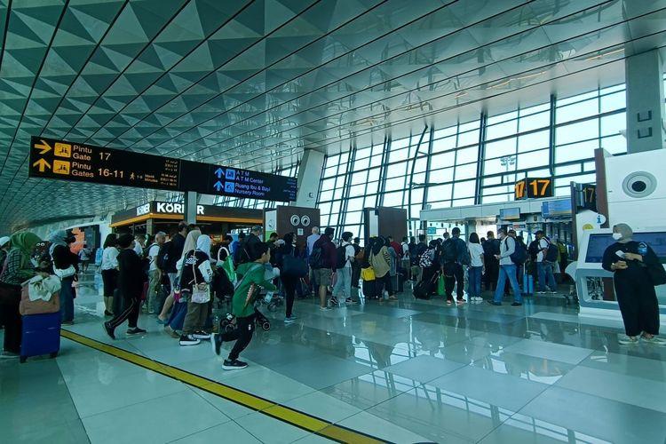 Menhub Puji Peningkatan Penumpang di Bandara Soetta
