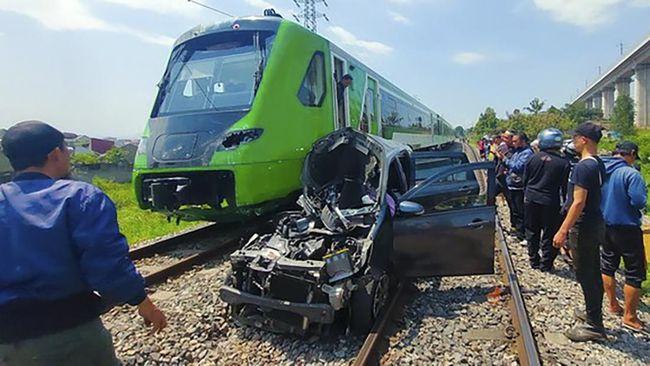 Mobilitas Tinggi, Pengguna Jalan Diminta Waspadai Kecelakaan di Perlintasan KA