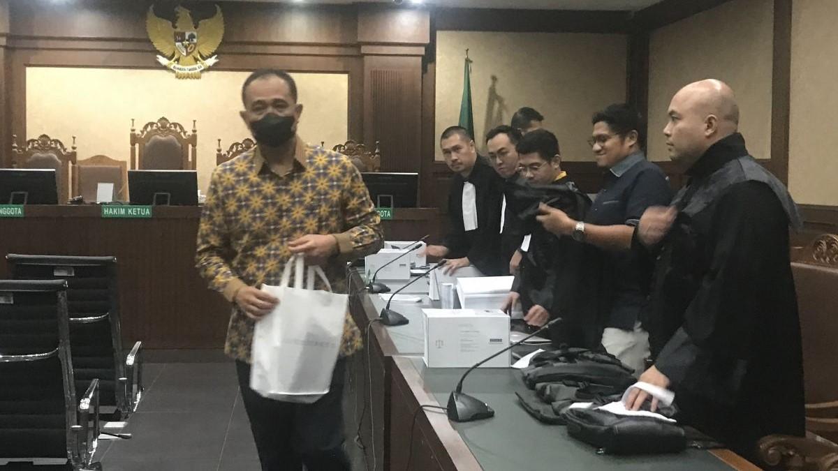 Rafael Alun Berbatik Motif Truntum Ditjen Pajak saat Bacakan Pleidoi, Begini Alasannya